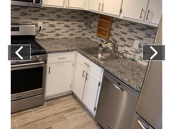3rd image of 12 Canterbury Sq APT 101