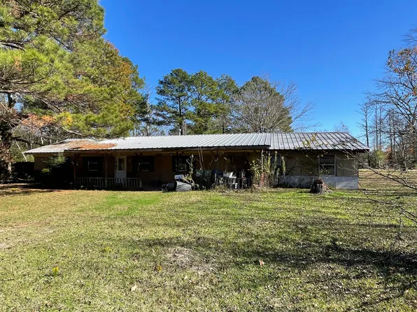 240 Lamb St, Chester, TX 75936