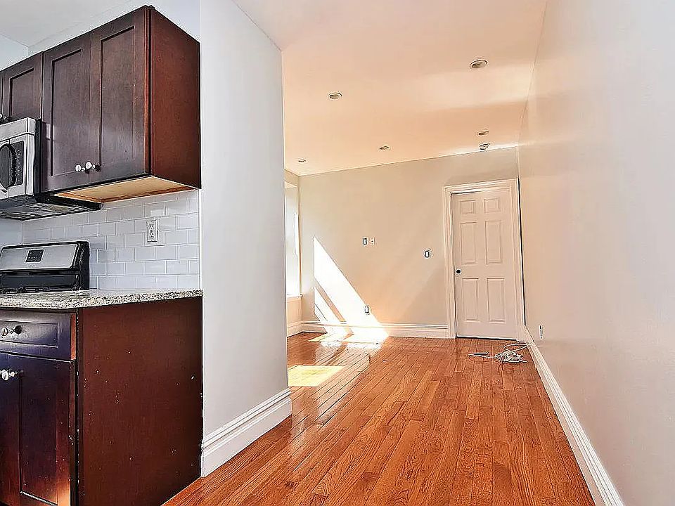 1st image of 536 W 143rd St #29
