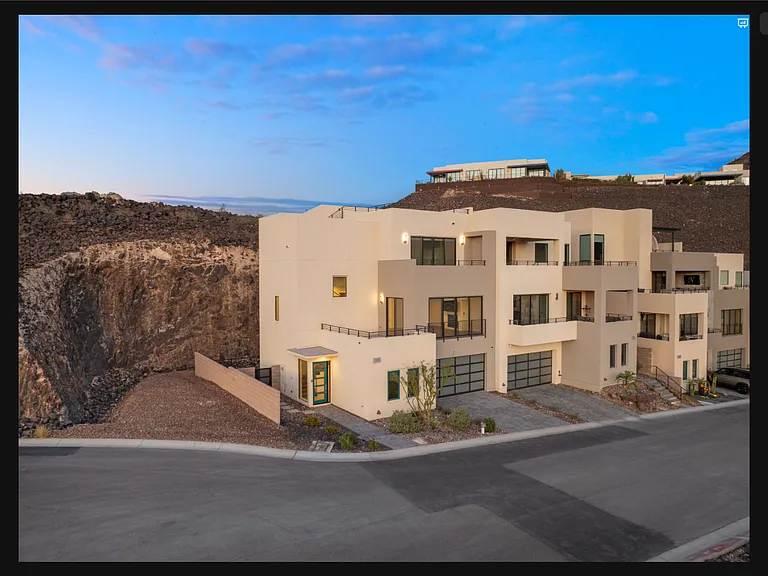 350 Solitude Peak Ln — Photo 17