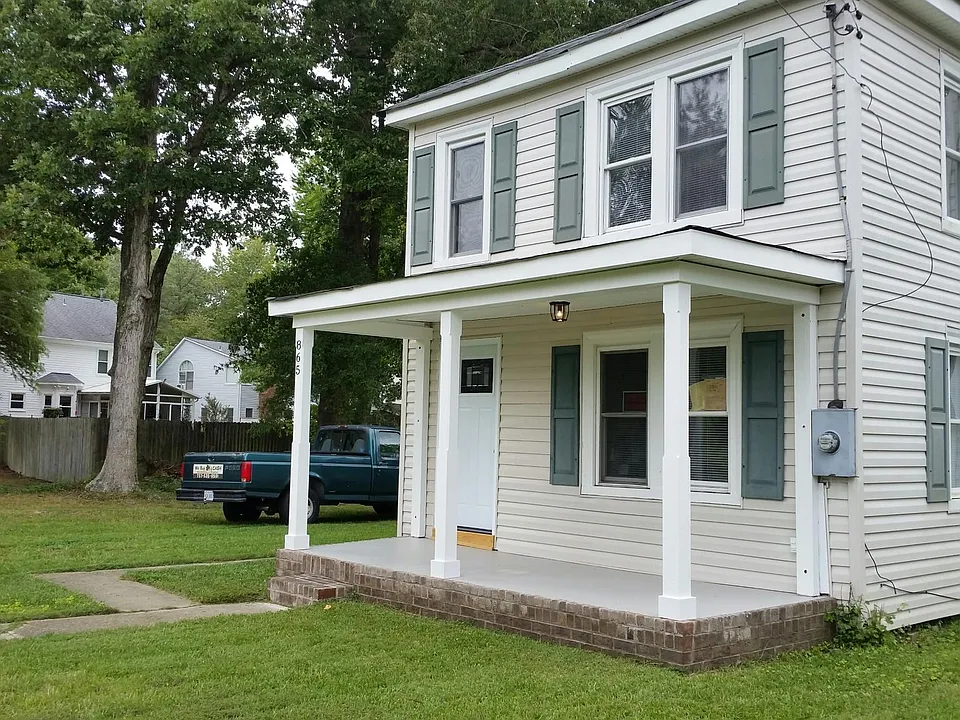 865 Bells Mill Rd