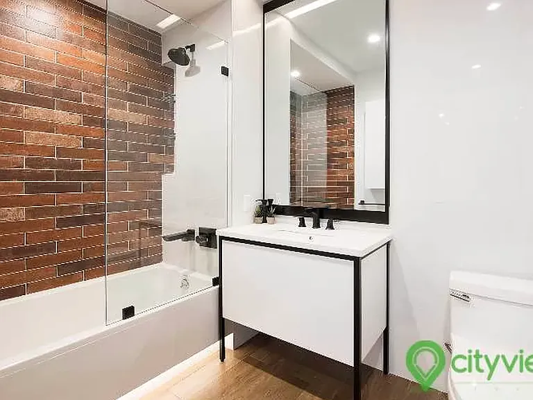 42-22 27th St #1605 — Photo 5