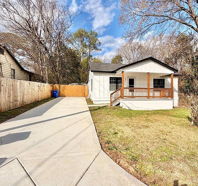 1st image of 1021 53rd St