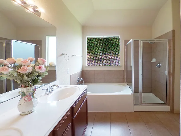 24510 Avellino Ct — Photo 17