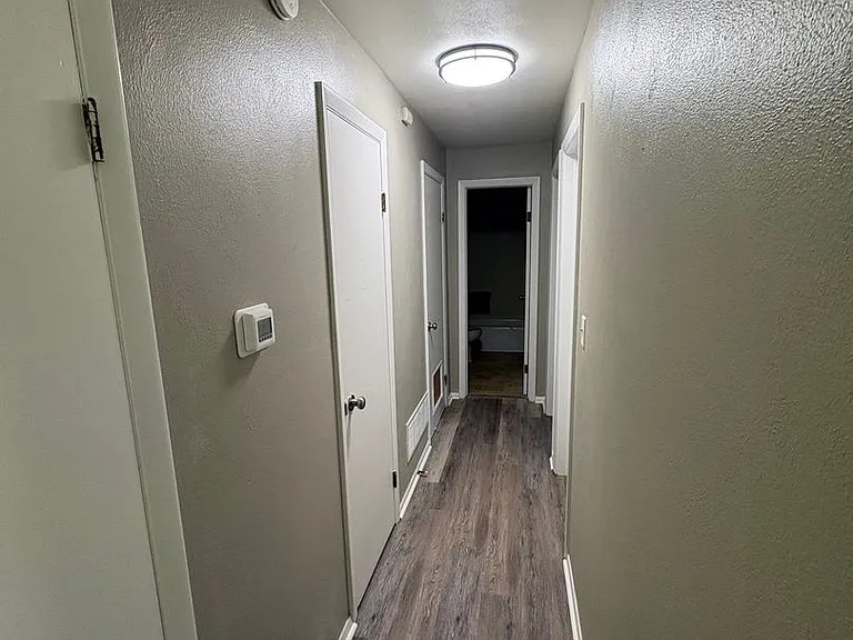 Peoria Place Apartments — Photo 6