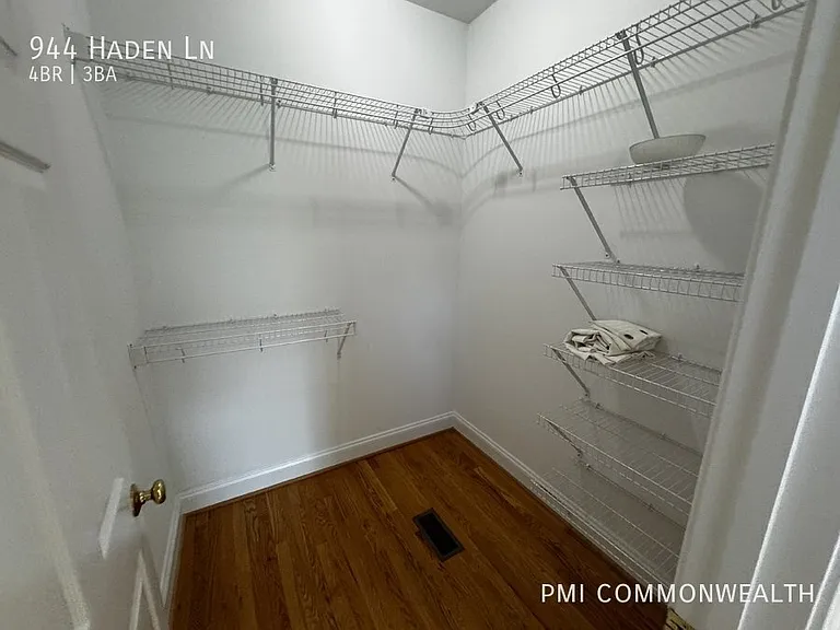 944 Haden Ln — Photo 16