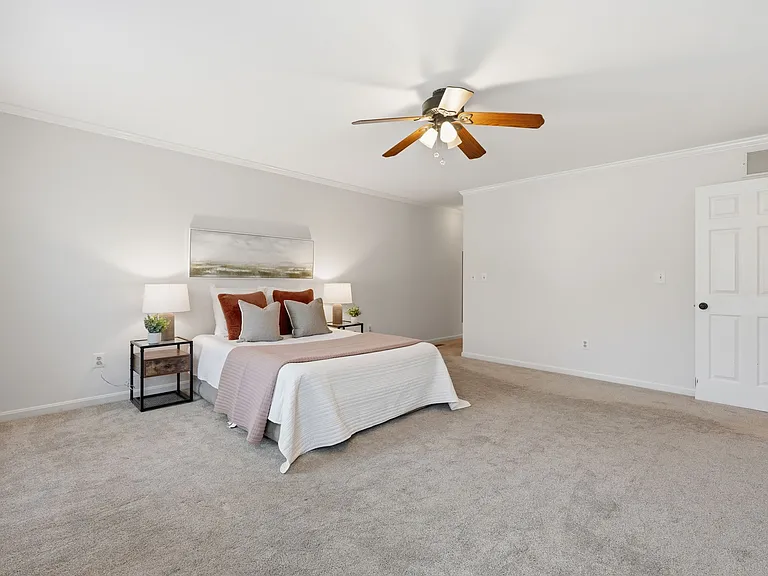 1294 Doubleday Dr — Photo 15