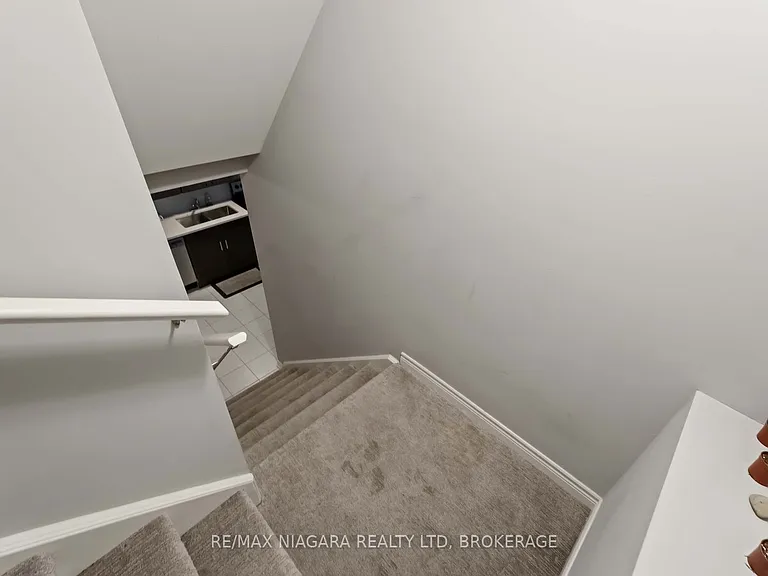81 Grove St — Photo 15
