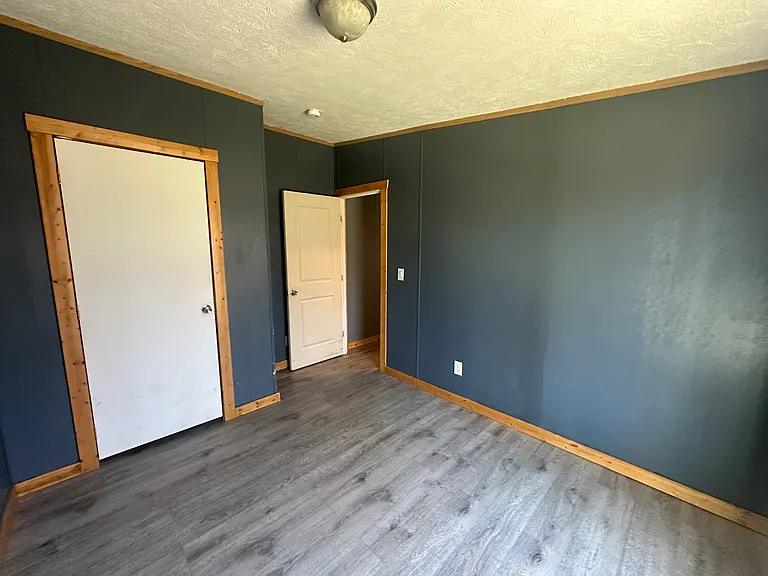 24968 Locke Rd — Photo 17