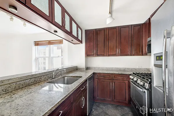 Rented by Halstead Real Estate | media 13