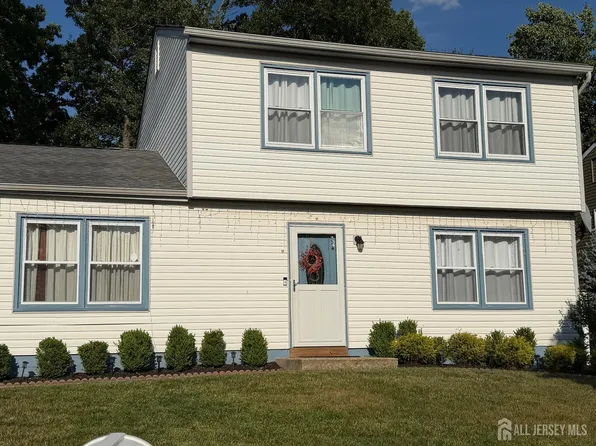 36 Netherwood Cir, Edison, NJ 08820