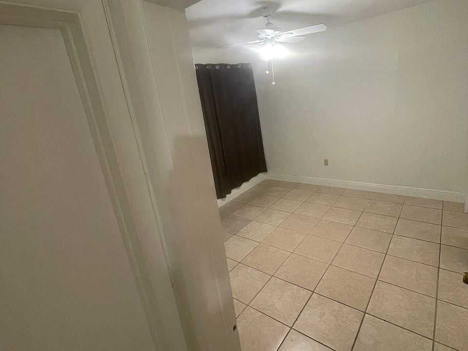 1st image of 1023 NW 36th Ave #4