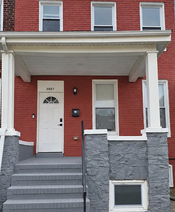 3007 W Garrison Ave