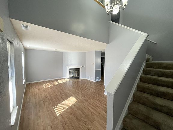 3rd image of 1192 Worthington Woods Blvd
