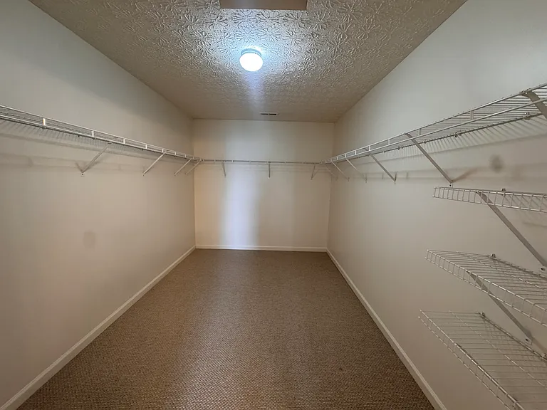 8175 Grant Park Ave — Photo 25