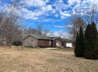 318 E Sycamore St, Chatsworth, IL 60921