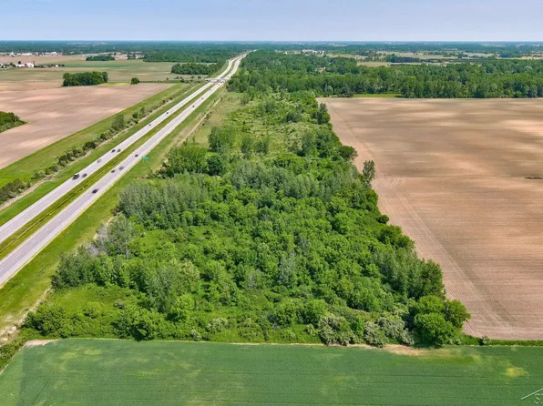 Hotchkiss Rd, Freeland, MI 48623