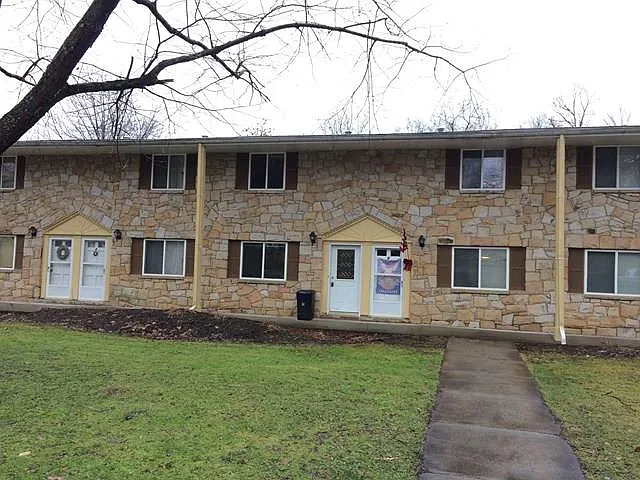 509 Ridgewood Rd #4
