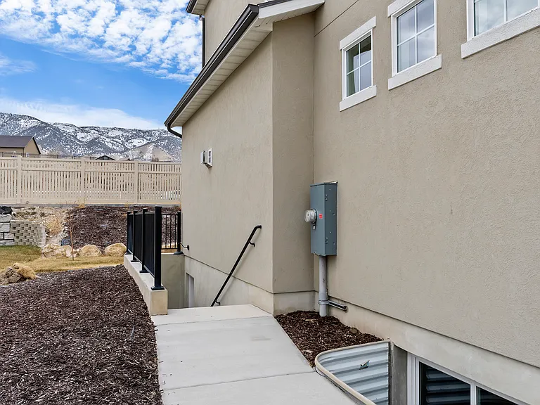 3559 S Garibaldi Way — Photo 18