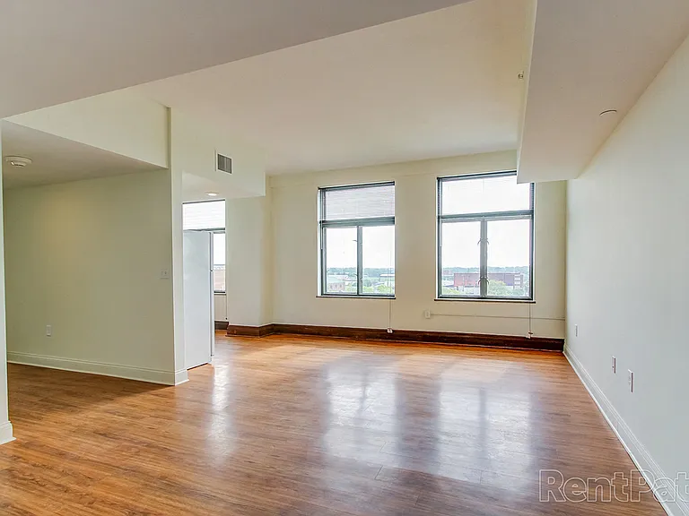 Floor plan 1 living room