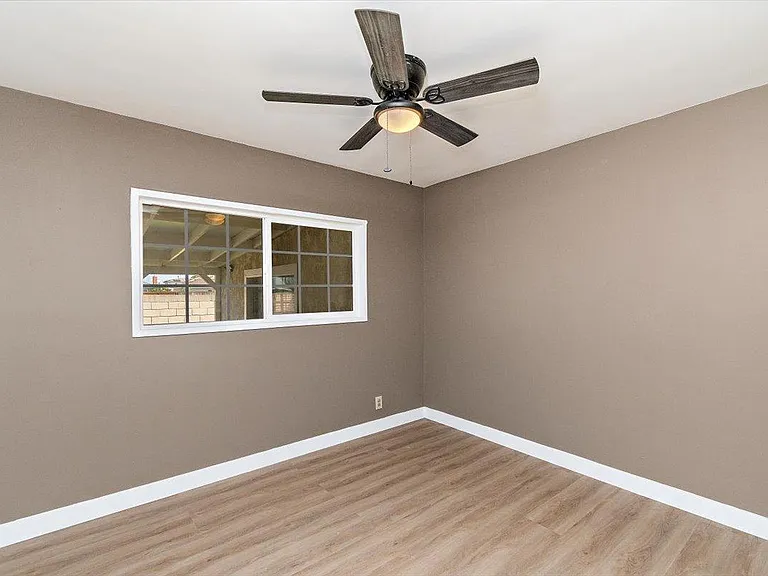 7757 La Mesa Way — Photo 14