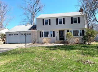 28 Miamis Rd, West Hartford, CT 06117