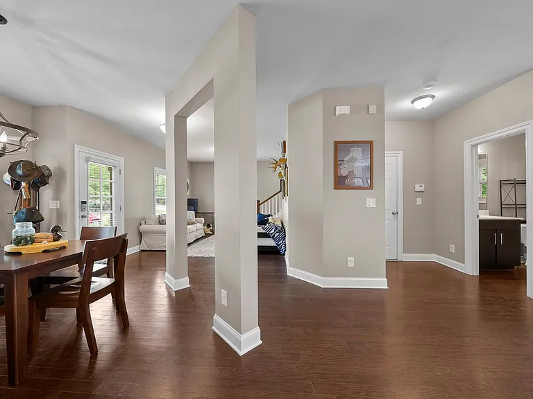 1738 Hollingsworth Blvd NW — Photo 6