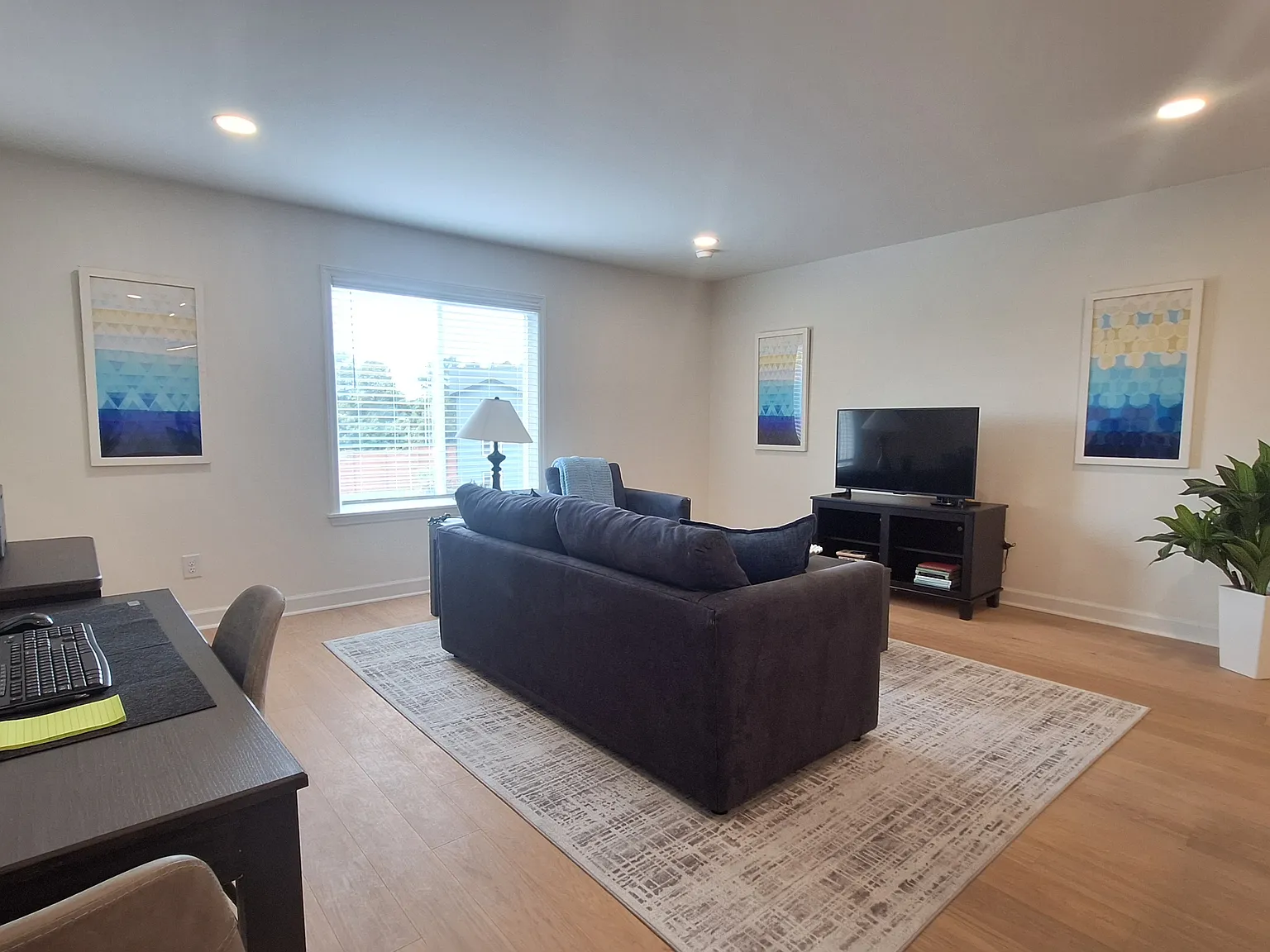 1 bed, 666 sqft, $1,600 — Photo 4