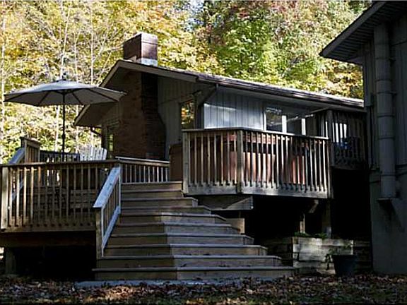 4th image of 716 Dogwood Hills Ter