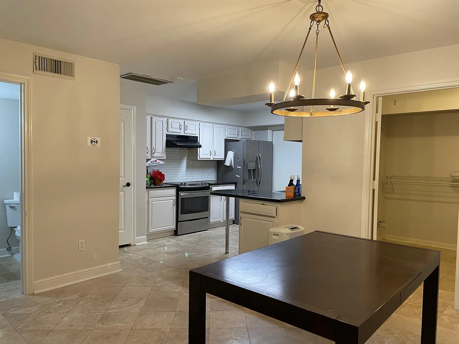 2 bed, 3.5 bath, 2600 sqft, $2,850 — Photo 4