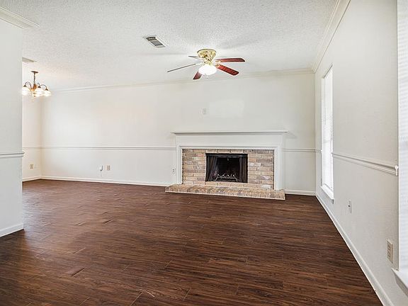 4th image of 12039 Flaxen Dr
