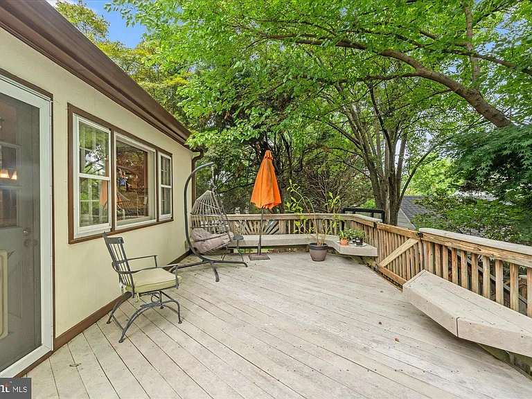 4613 Langdrum Ln — Photo 30