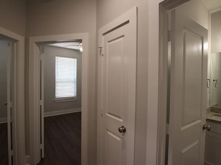 727 Freedom Way — Photo 16