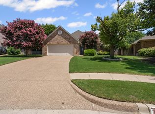7501 Bunker Ct, Benbrook, TX 76126