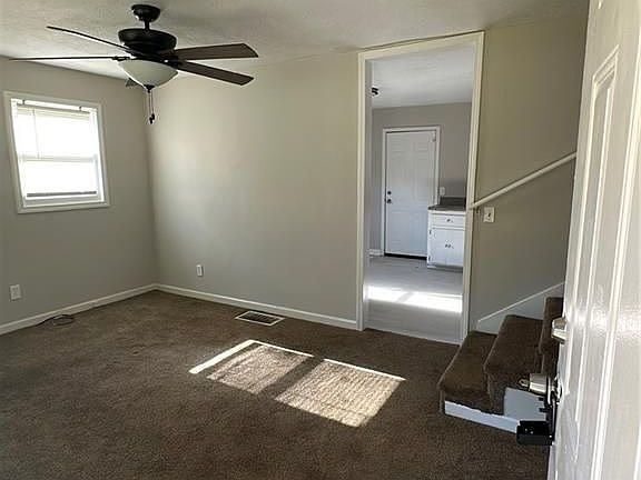 2nd image of 130 Knob Dr