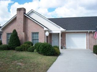 402 Stone Hearth Ct, Hopewell, VA 23860