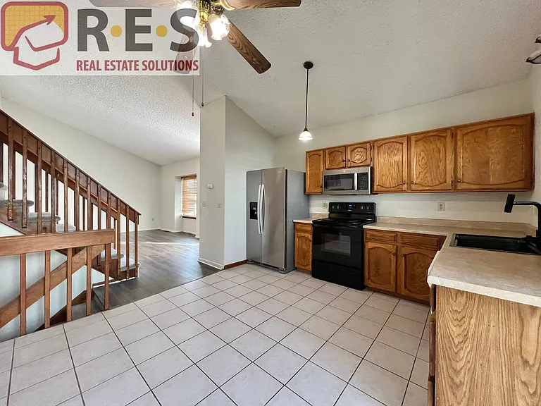 9393 W Wagon Trail Cir — Photo 4