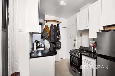 Rented by (Legacy) Elegran