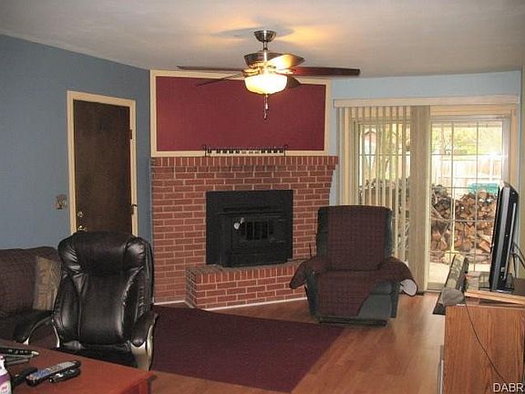 2nd image of 2481 Delavan Dr