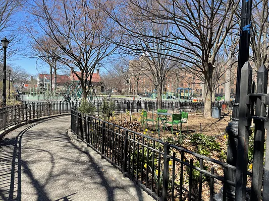 Rented by Douglas Elliman | media 17