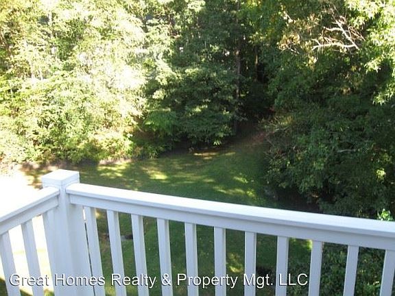 2nd image of 2768 Suwanee Way SE #S2768
