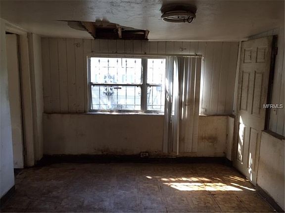 5th image of 1713 E Sitka St