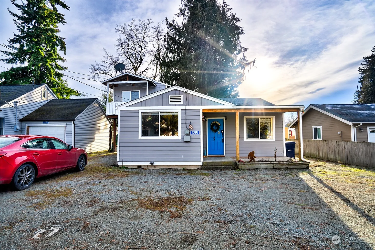 1215 E Vernon Avenue photo 1