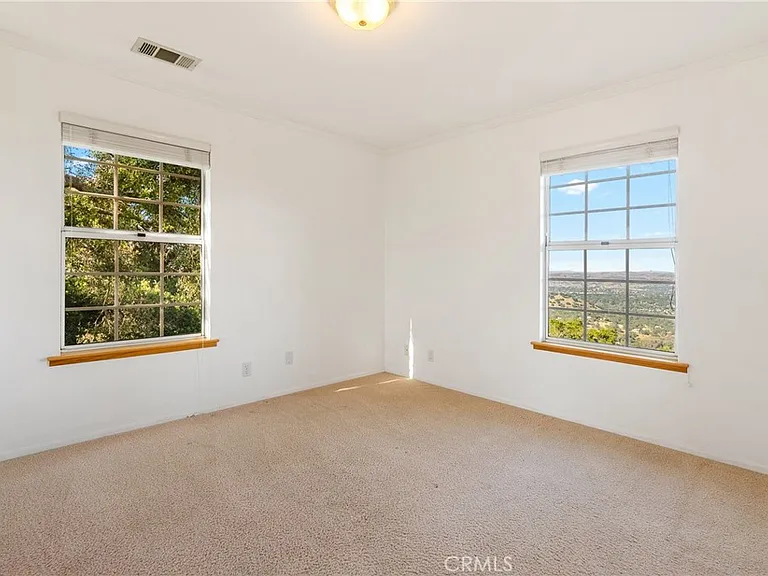 10885 San Marcos Rd — Photo 25