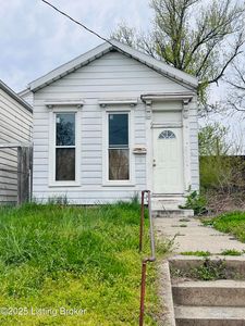 2331 W Market St, Louisville, KY, 40212