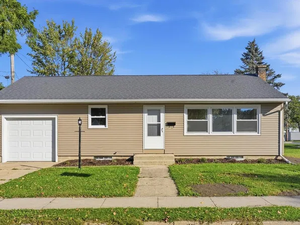 800 W Jefferson STREET, Waupun, WI 53963