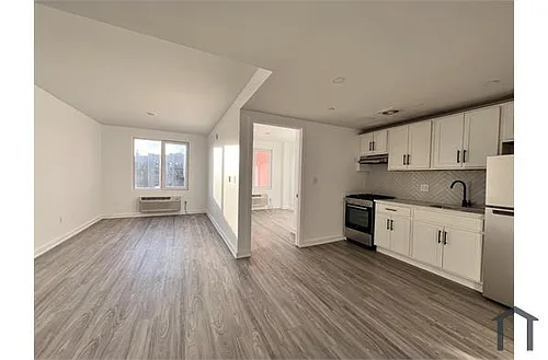 661 Manida St #2I Photo 1