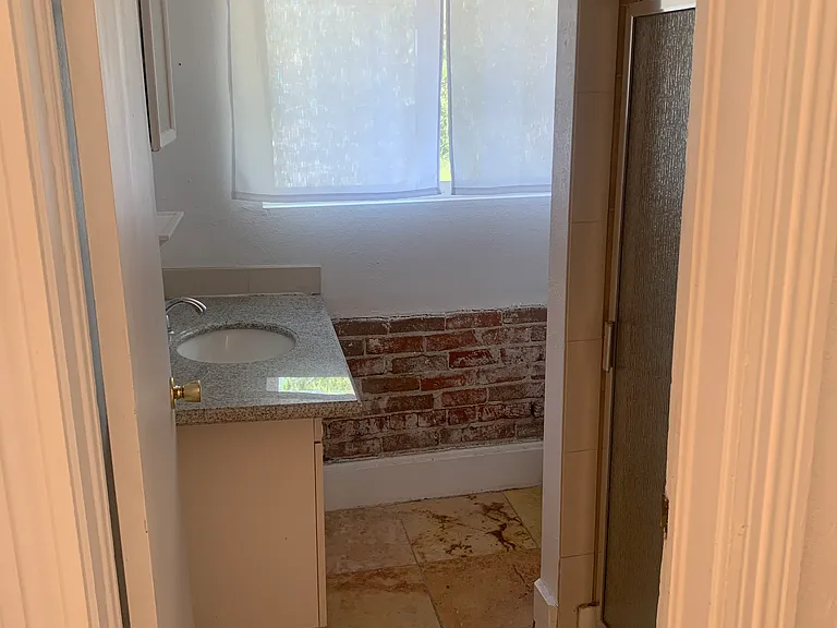 883 Knox Ct — Photo 17