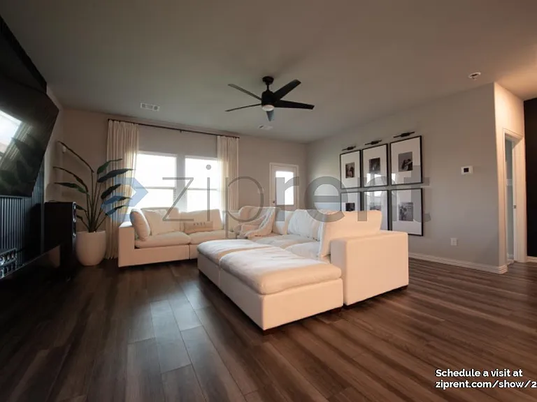 3427 Flatiron Dr — Photo 4