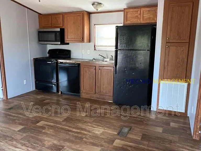 1819 County Road 1001 #11 — Photo 4